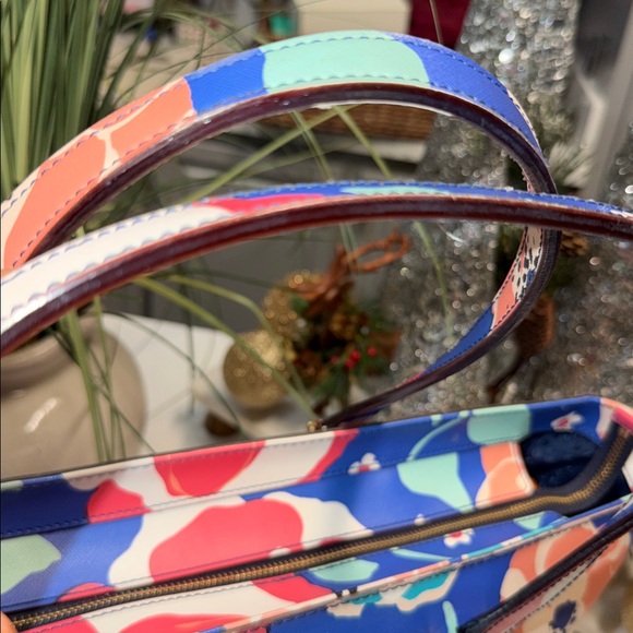 Kate Spade Vibrant Floral Tote - Picture 4 of 8